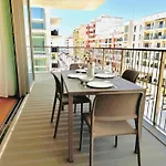 De Lux & Pool Apartament *