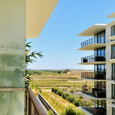 De Lux & Pool Apartamento Armação de Pêra