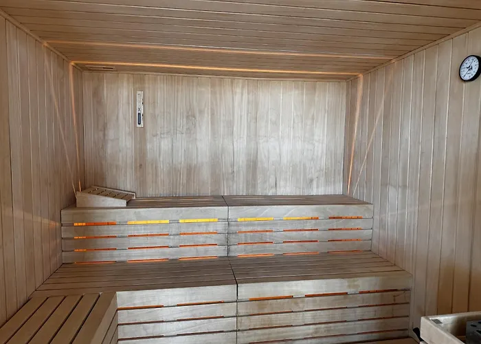 Apartment De Lux & Pool