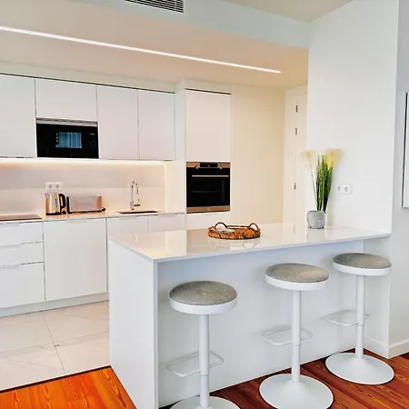 Apartment De Lux & Pool *