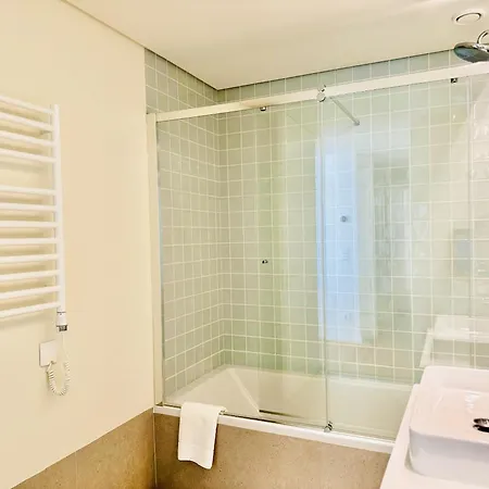 De Lux & Pool Apartment