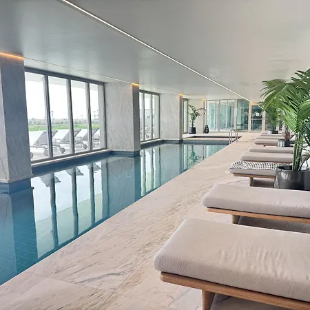 De Lux & Pool Lägenhet *