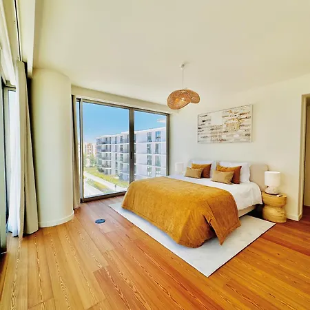 De Lux & Pool Armacao de Pera