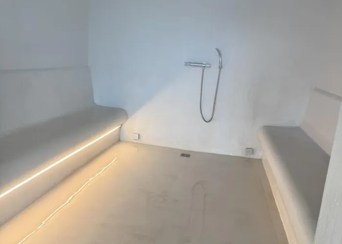 アパート De Lux & Pool *