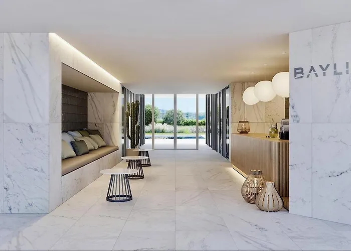 De Lux & Pool アルマカオ・デ・ペラ