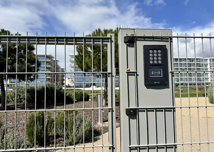 アパート De Lux & Pool *