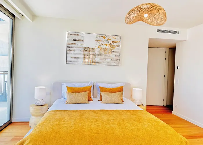 アパート De Lux & Pool *