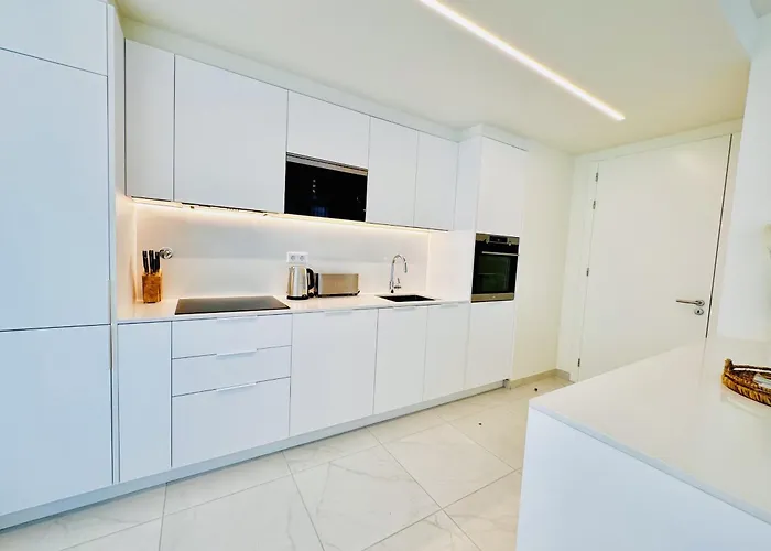 アパート De Lux & Pool アルマカオ・デ・ペラ