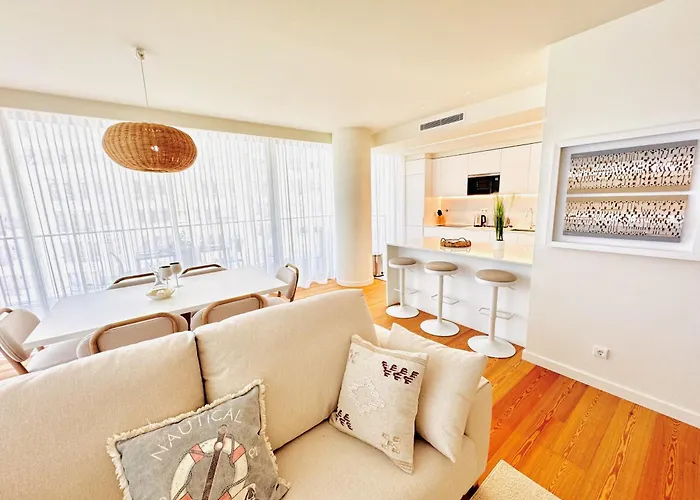 De Lux & Pool アパート *