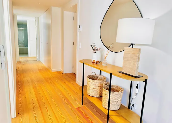 De Lux & Pool * アルマカオ・デ・ペラ